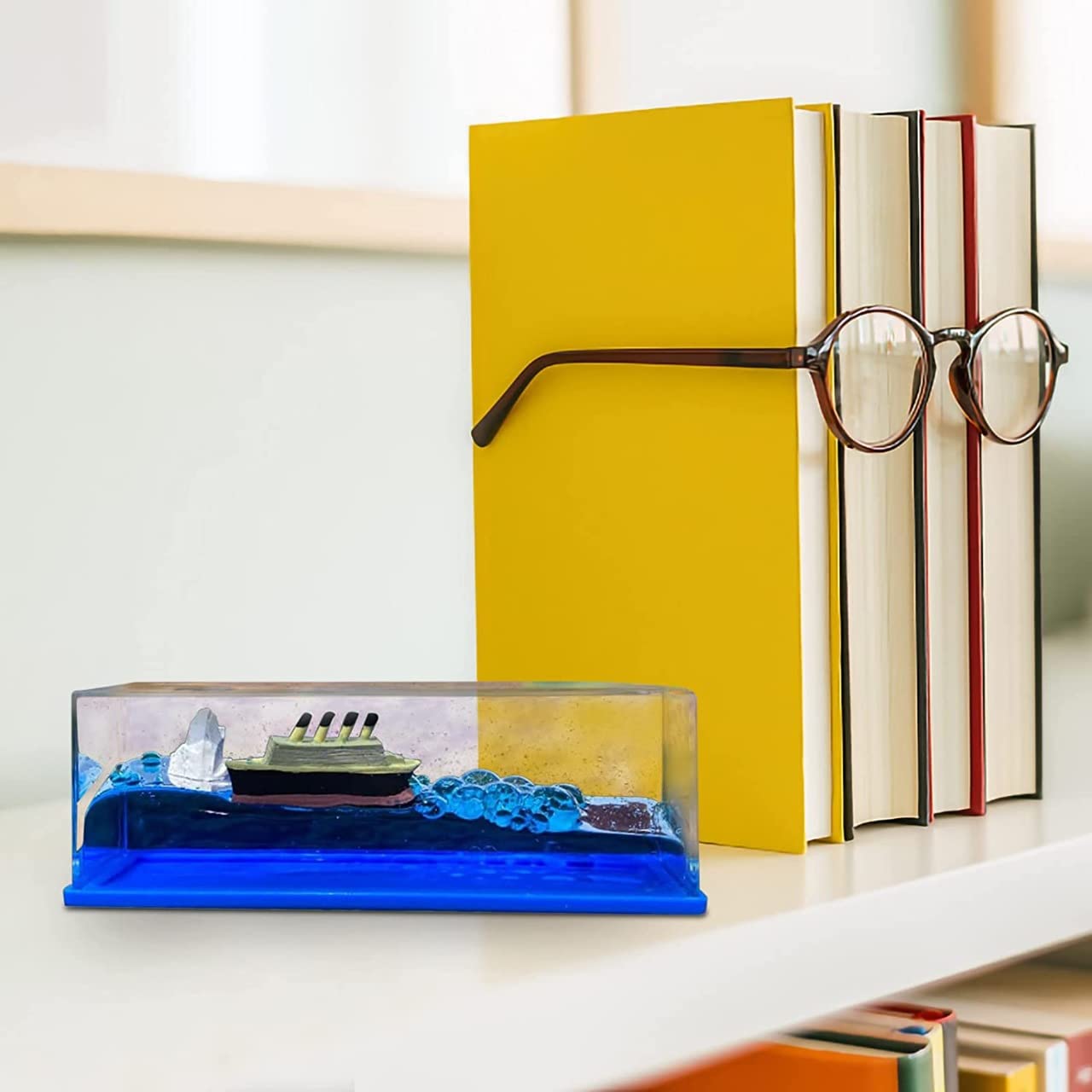 Car Interior Accessories Dashboard Decoration,Moving Titanic Liquid Wave Cruise Ship,Car Dashboard|Living Room|Office|Smooth Movement|Pack of 1, Glass,Plastic Car Interior Accessories Dashboard Decoration,Moving Titanic Liquid Wave Cruise Ship,Car Dashboard|Living Room|Office|Smooth Movement|Pack of 1, Glass,Plastic